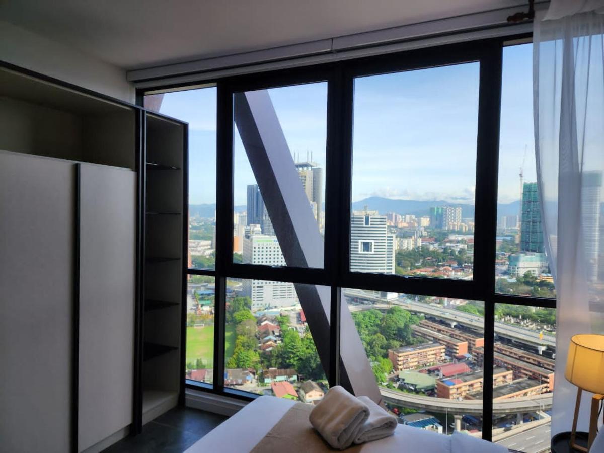 Scarletz Suites Klcc By Gc Luxury Suites Kuala Lumpur Exterior foto