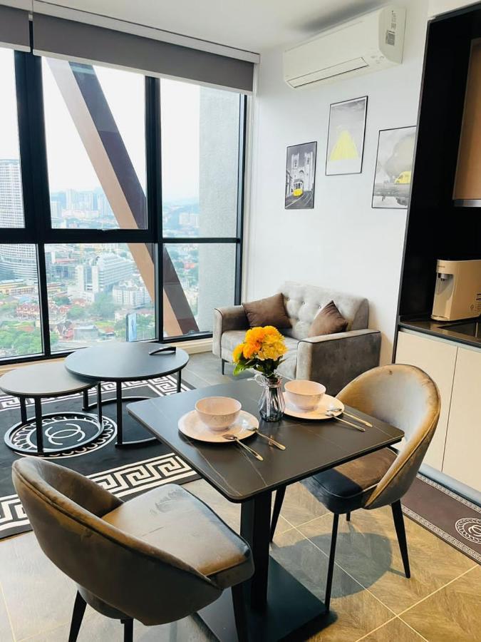 Scarletz Suites Klcc By Gc Luxury Suites Kuala Lumpur Exterior foto