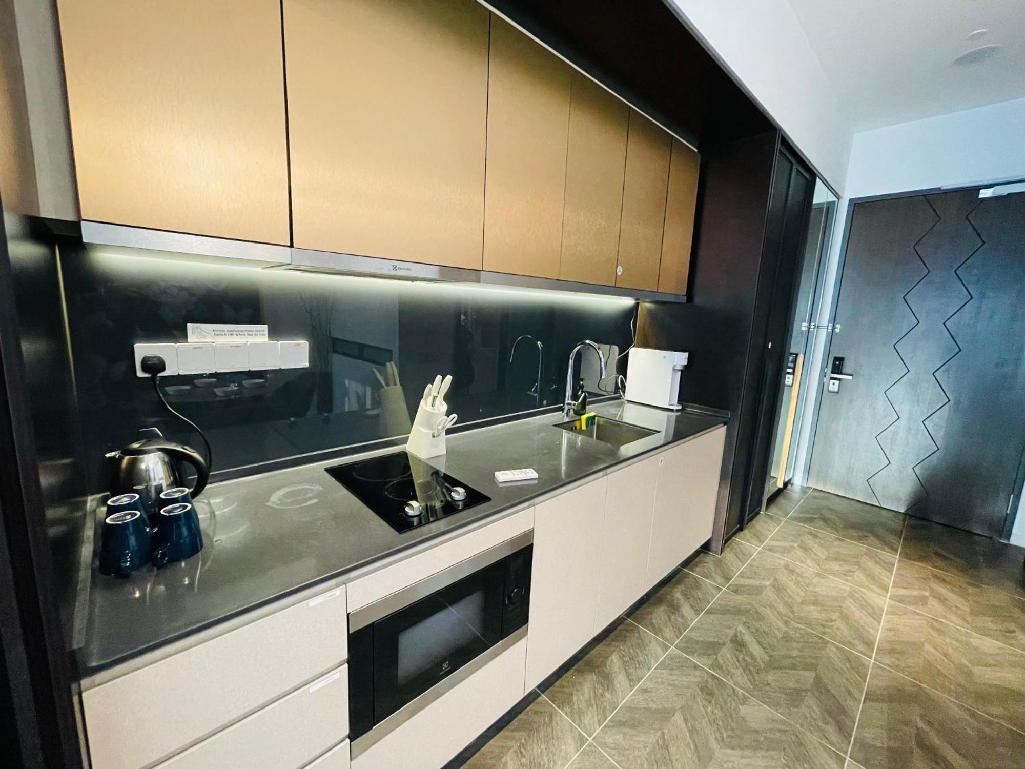 Scarletz Suites Klcc By Gc Luxury Suites Kuala Lumpur Exterior foto